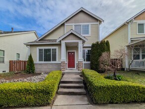 Building Photo - 2605 85th Dr NE