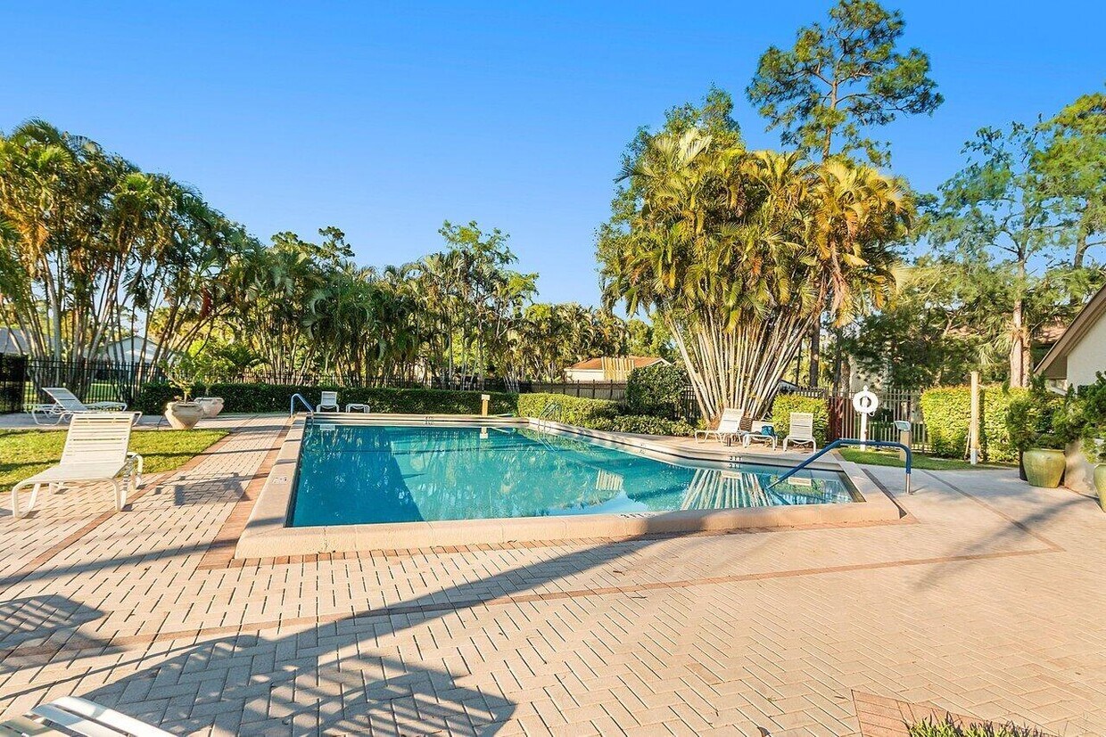 Primary Photo - 13105 Belhaven Ct