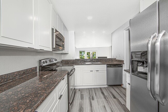 Interior Photo - Everett Cove