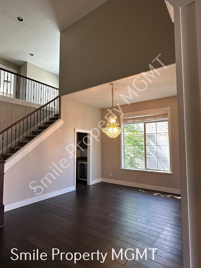 Foto del edificio - 5590 NW 132nd Ave