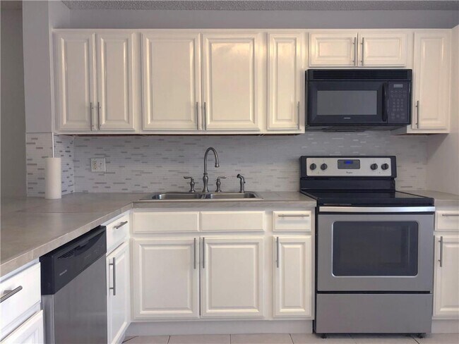 Foto del edificio - 2228 SW 81st Ave