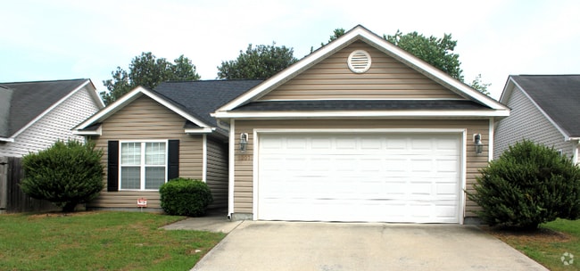 Building Photo - 1207 Wyngate Dr