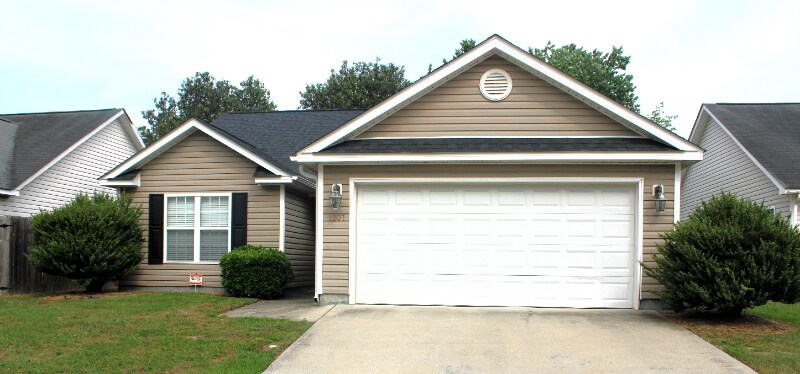 Foto principal - 1207 Wyngate Dr