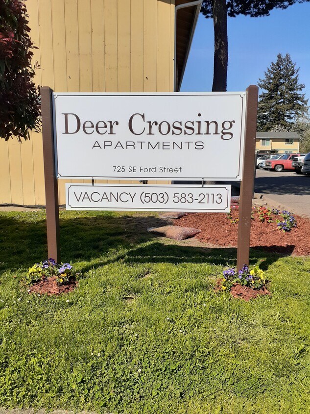 Foto principal - Deer Crossing Apartments