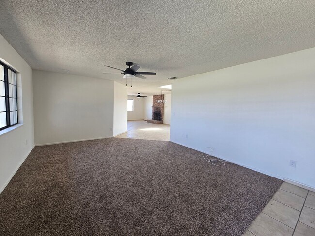Foto del edificio - 3 BR 2 BA country home available now