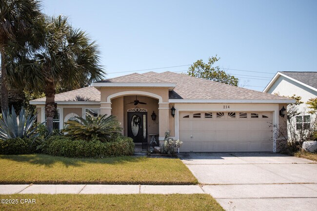 Foto del edificio - 214 Summerwood Dr