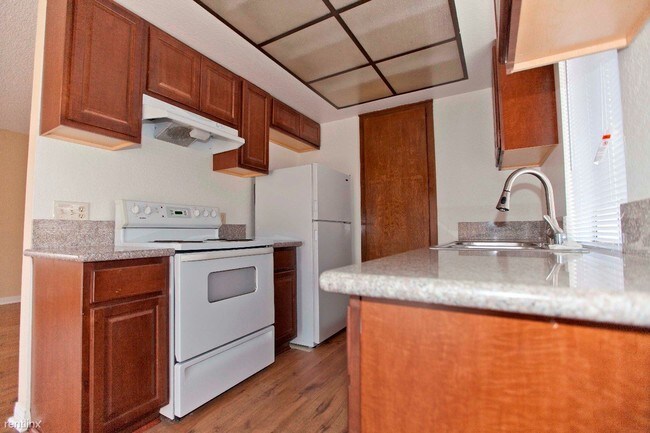 Foto del edificio - 1811 Ewing Ct