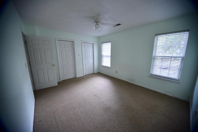 Foto del edificio - 1423 Ashley River Rd
