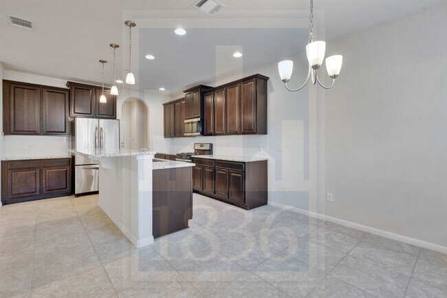 Foto del edificio - 2214 S Lakeline Blvd