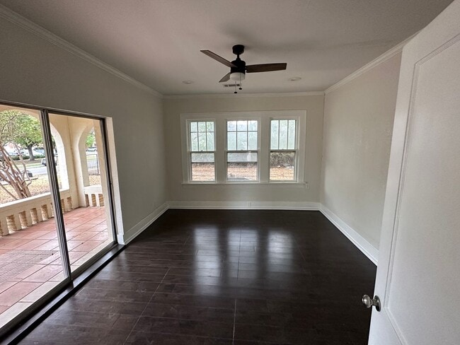 Photo - 1401 Bolivar St Apartment