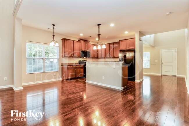 Building Photo - 9023 Hema Ln