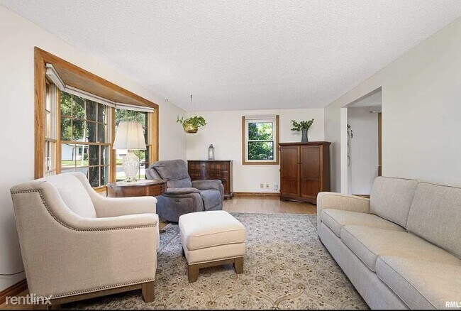 Foto del edificio - 4 br, 1.5 bath House - 3129 Windsor Drive