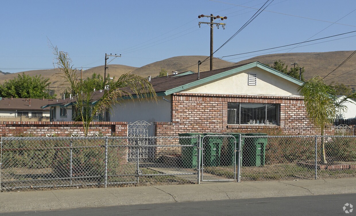 Foto del edificio - 32207 Seneca St