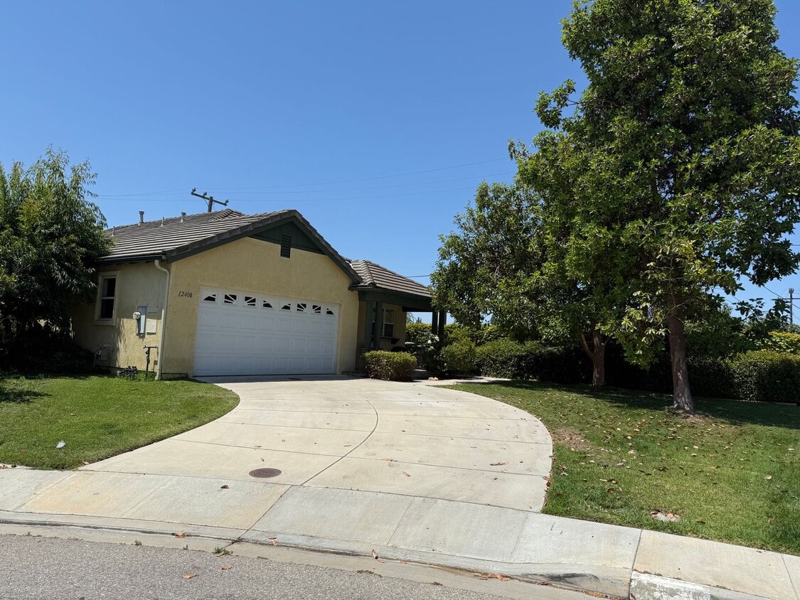Primary Photo - First time rental - quiet Moorpark neighbo...