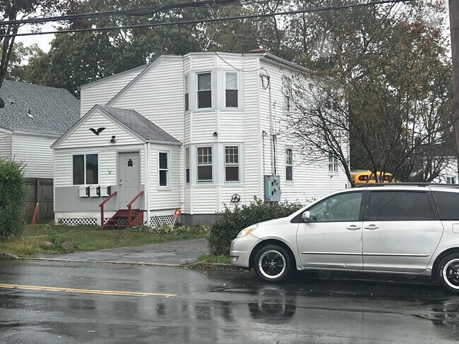 Foto del edificio - 72 Maple St