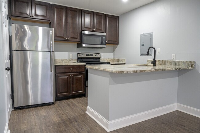 Foto del edificio - 225 S Main St