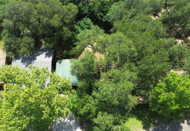 Foto del edificio - 10801 W Lakeview Dr