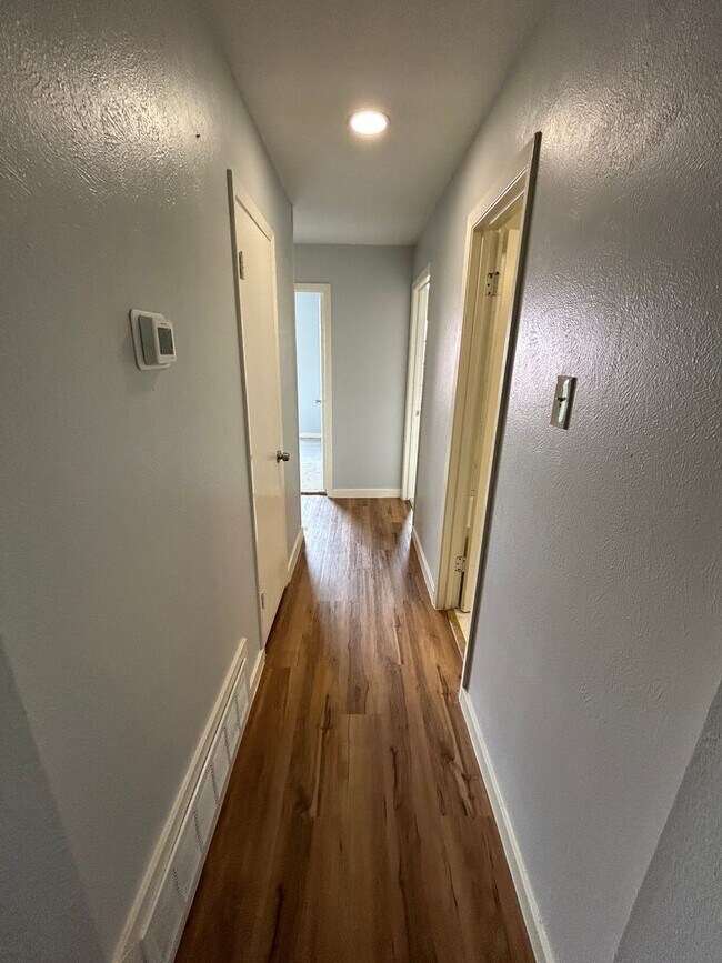 Foto del edificio - 2750 Ridgewood St