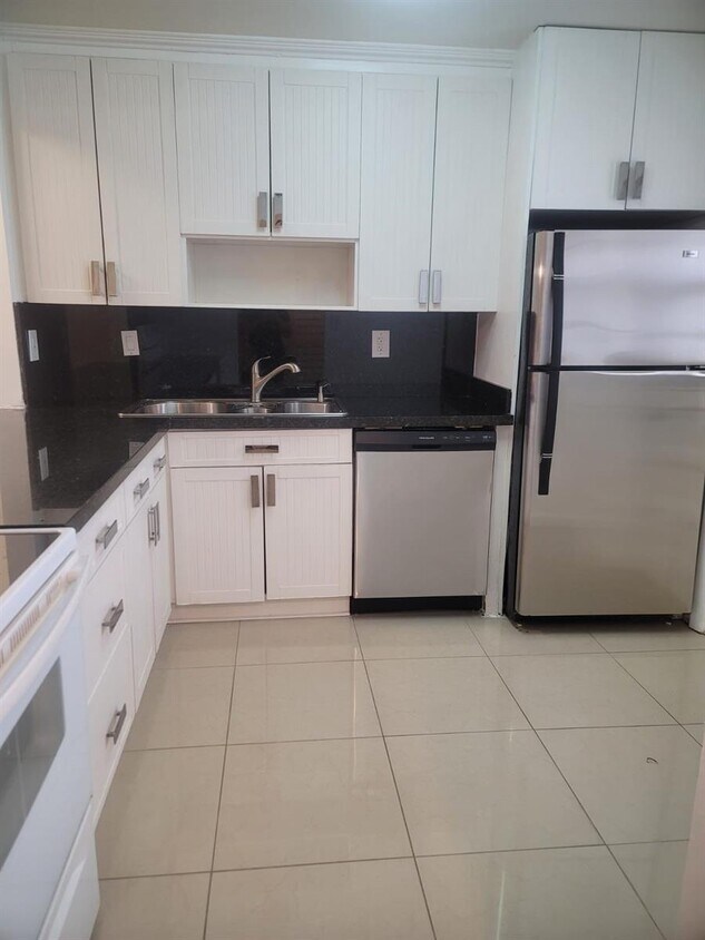 Primary Photo - 2510 SW 81st Ave