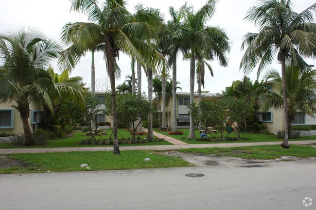 Building Photo - Riviera Isles