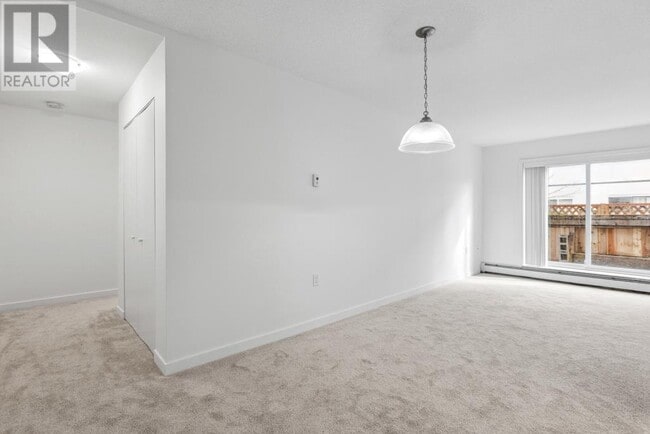 Building Photo - 8111-8111 Ryan Rd