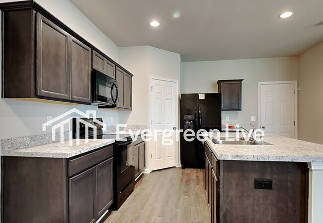 Foto del edificio - 150 Ross Dr