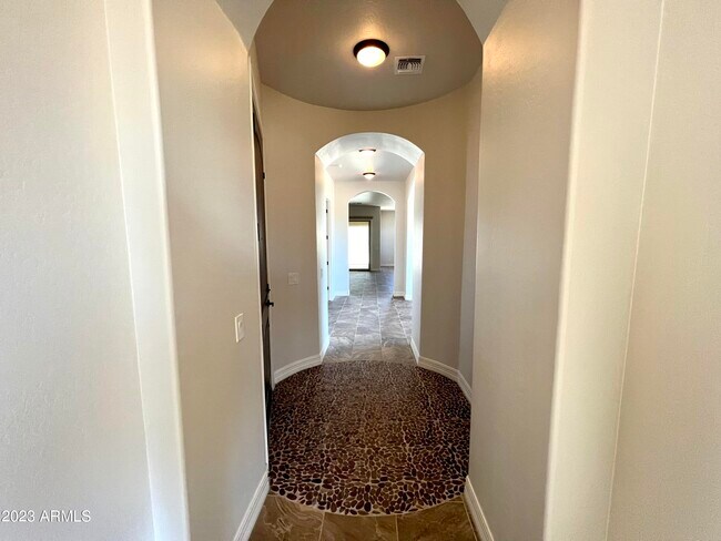 Building Photo - 8628 N Pierre Ct