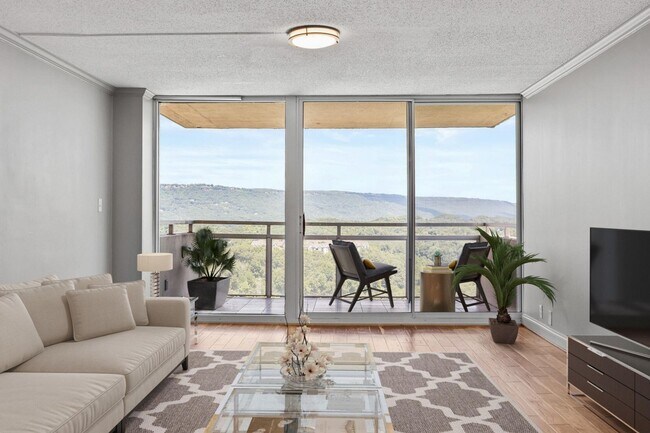 Foto del edificio - Luxurious Downtown Chattanooga High-Rise C...