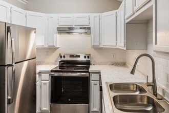 Building Photo - Jamestown Landing Apartments