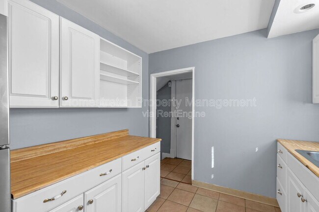 Foto del edificio - 44 Blakemore Pl