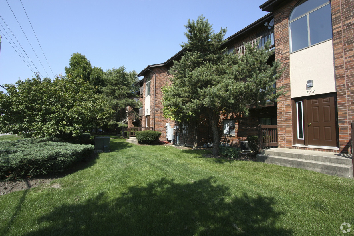 Foto del edificio - 724 Inland Dr