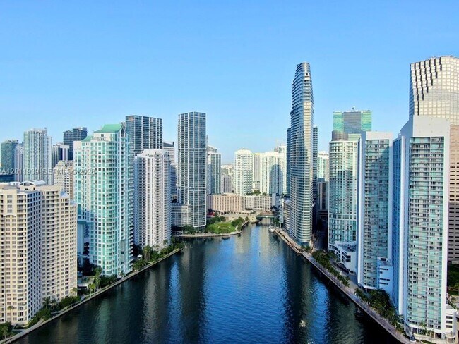 Building Photo - 325 S Biscayne Blvd