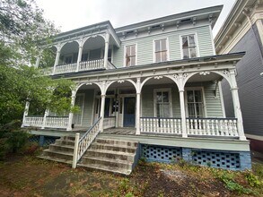 Building Photo - 218 E Henry St