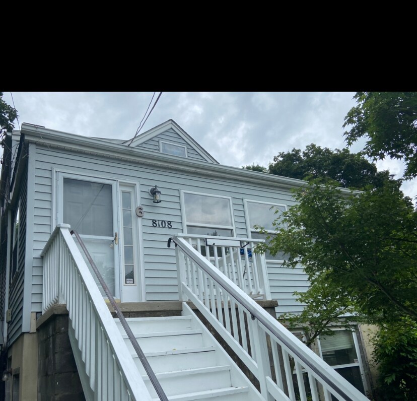 Unidad 6, casa - 8108 Greenwood Ave