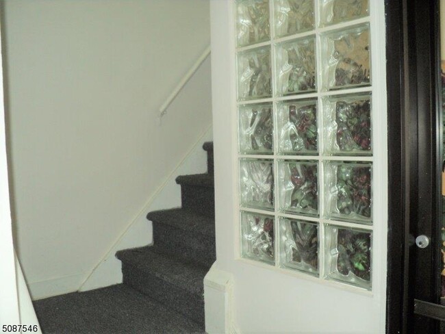Foto del edificio - 2 Clifton Ave