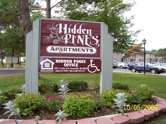 Hidden Pines Apartments In Greenville Mi 