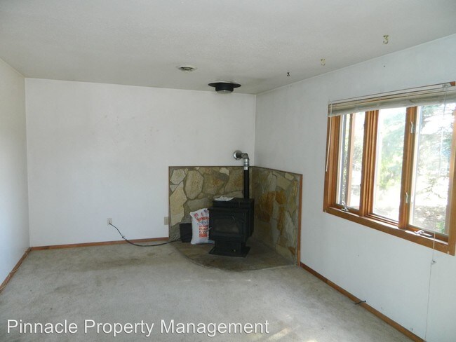 Building Photo - 5405 Kerr Dr