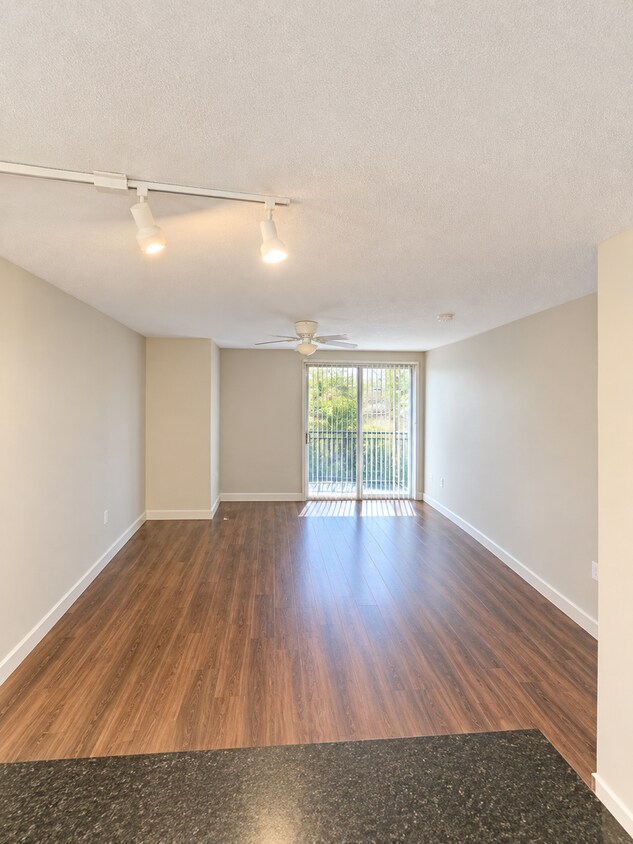 Building Photo - 1323 Boren Ave
