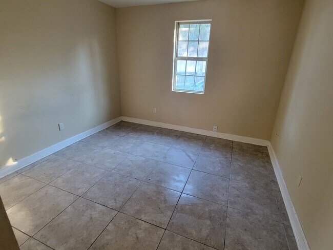 Foto del edificio - Pursley Court Apartments