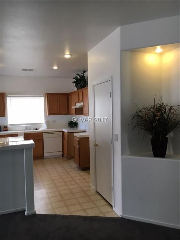 Foto del edificio - Single Story - 3 Bedroom / 2 Bath