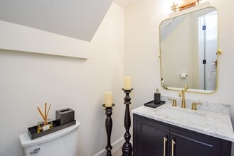 Building Photo - 5926 Brook Bend Dr