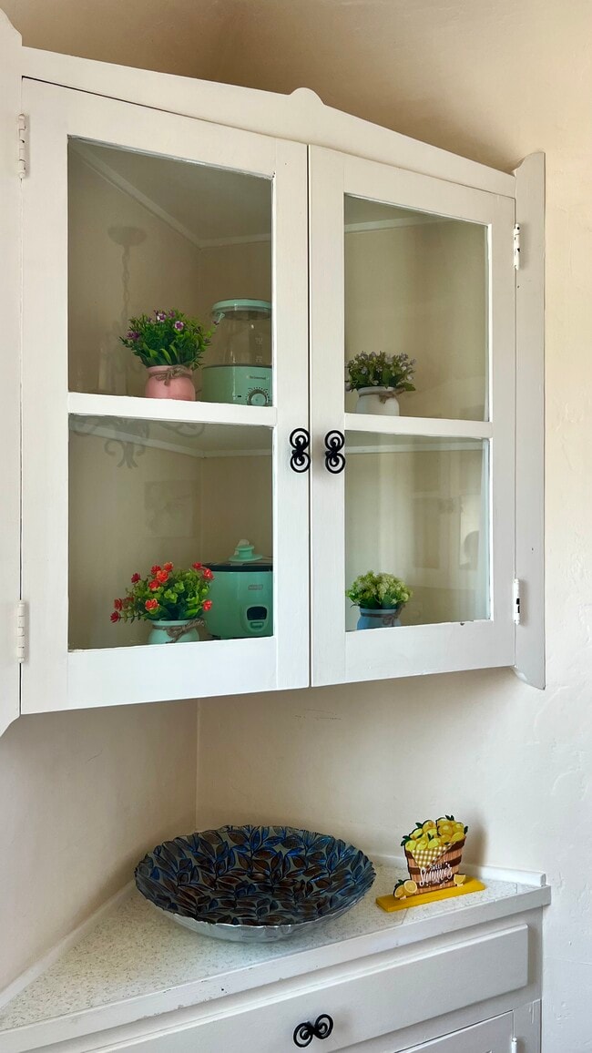 Foto del edificio - 212 W McLean St