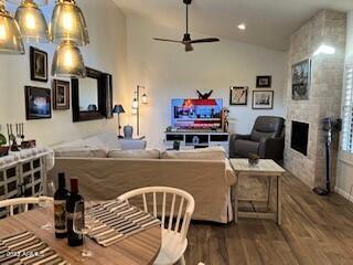 Foto del edificio - 7800 Lincoln Dr