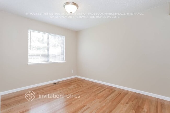 Building Photo - 12548 Leesburg Rd