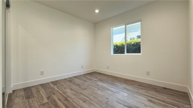 Building Photo - 1346 Fraser Ave
