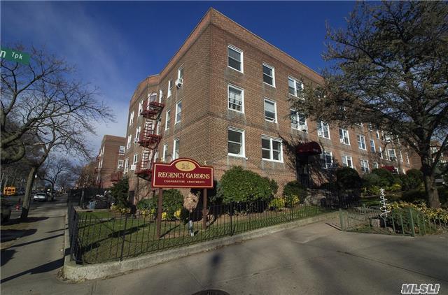 Foto del edificio - 141-03 Union Tpke