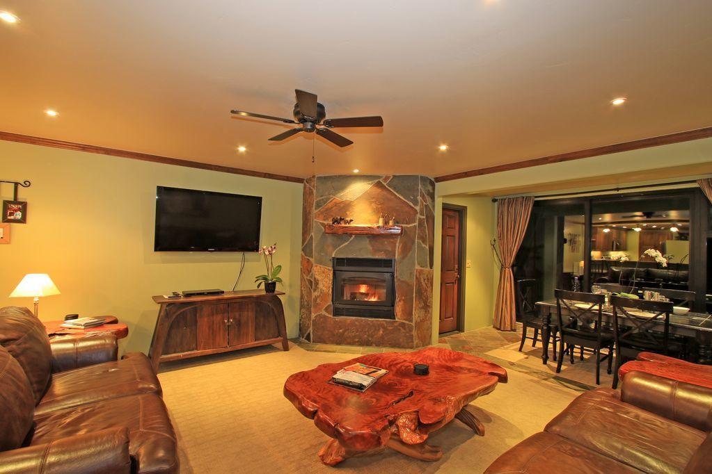 Foto principal - 826 Lakeview Blvd
