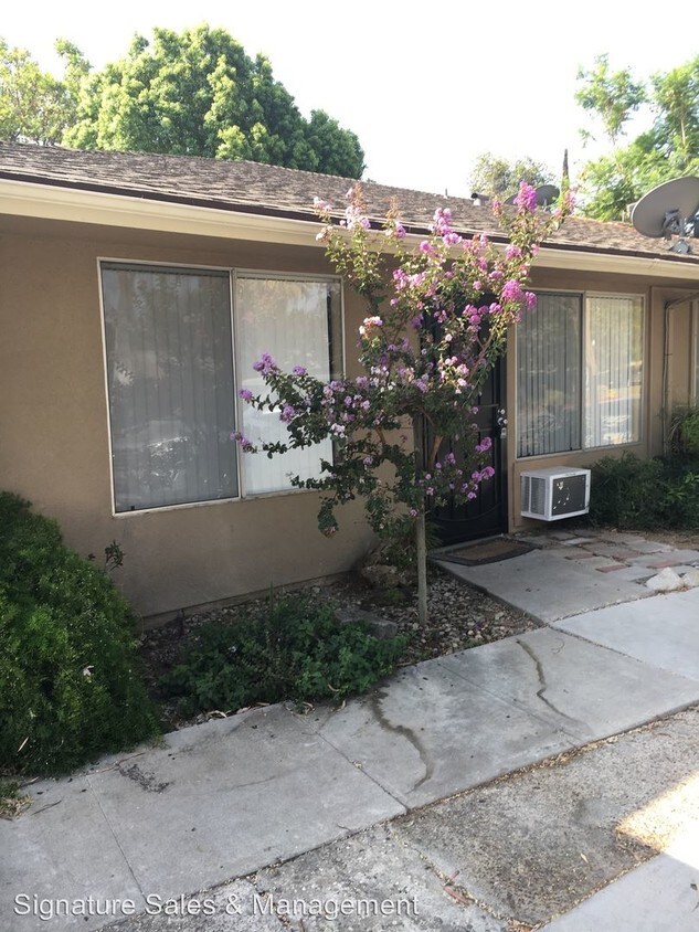 Foto principal - 4715 Jackson St