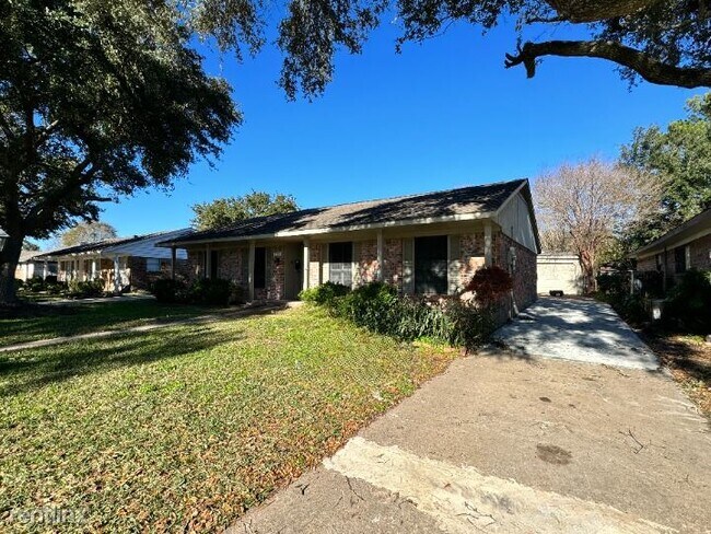 Building Photo - 3 br, 2 bath House - 11327 Sagetrail Dr