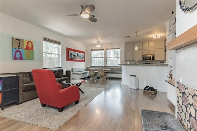 Building Photo - 5721 Lomita Verde Cir